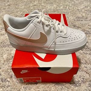 NWB Nike Court Vision Low Next Nature Women’s 9